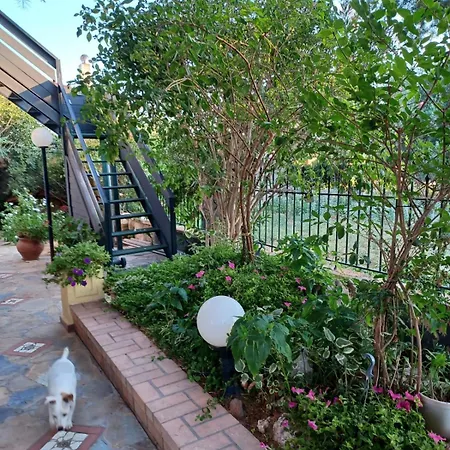 Handmade Peaceful Cozy House Near The Feriehus