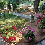 Handmade Peaceful Cozy House Near The Dom wakacyjny *